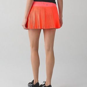 lululemon athletica Skirts - Lululemon pleat to street skirt shorts leg grip's lululemon athletica Skirts - Lululemon pleat to street skirt shorts leg grip's